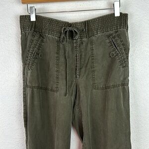 Anthropologie Olive Cropped Pants